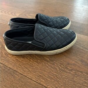 Steve Madden Women’s Ecentrcq Quilted Slip On Sneakers Black Shoes Size 6.5